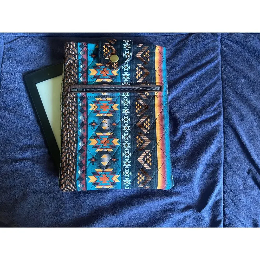 NWOT Handmade Quilted Kindle 11th Gen Case, Front Zipper Pocket